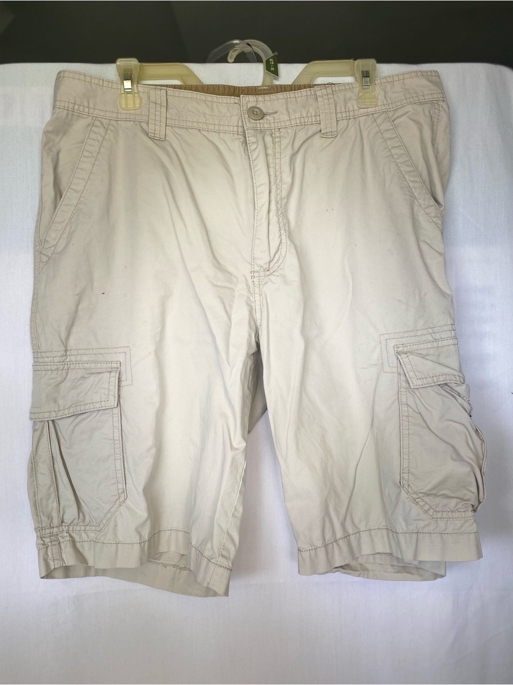 Big Sky Outfitters Men Beige Solid Cargo Shorts, Flat Front Cargo Pockets Sz 36